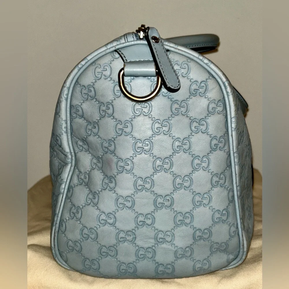 Authentic Gucci Guccissima Joy Boston Bag in light blue. - Picture 4 of 14